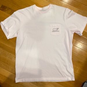 Men’s Vineyard Vines graphic tee shirt